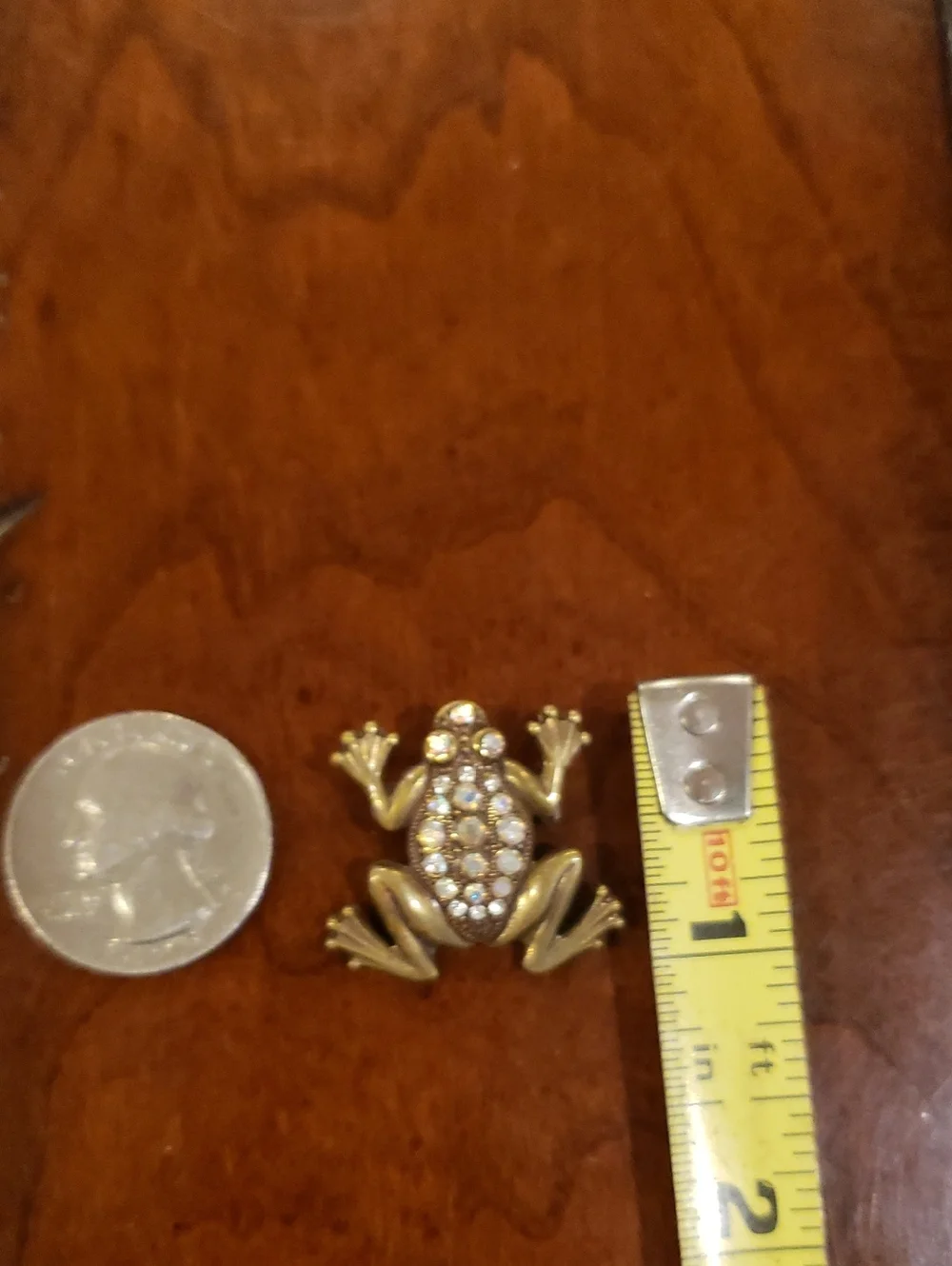 Vintage Gold Frog Brooch with Rhinestones